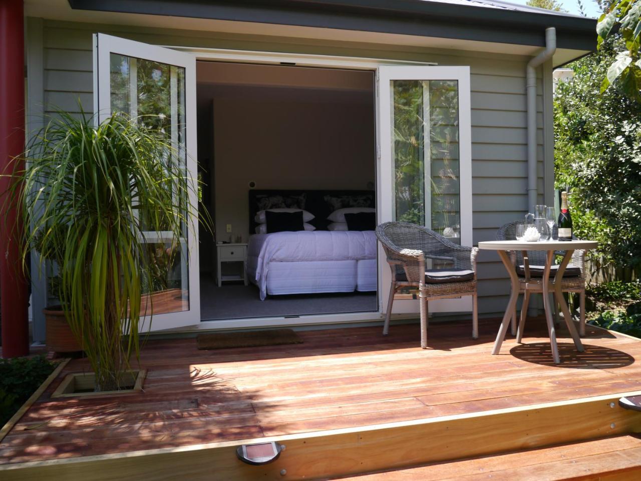 Kereru Cottage Russell - James Cook Apartment 외부 사진